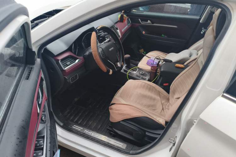 Used Haval H6 Coupe 2018 Red-Label 1.5T Automatic Two-Wheel Drive Luxury Model Driver Seat