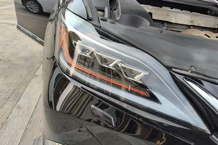 Used Lexus ES 2010 240 Elegant Edition Right Front Headlight