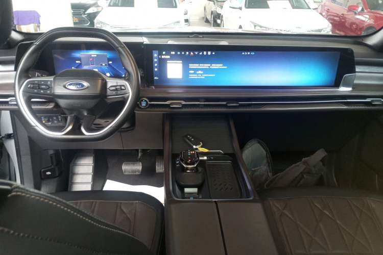 Used Ford Edge 2025 Ford Explorer L 2.0T EcoBoost E-Hybrid Four-Wheel-Drive 7-Seater Supreme Model