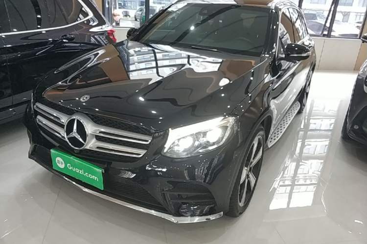 Used Mercedes-Benz GLC 2019 GLC 300 L 4MATIC Dynamic Model