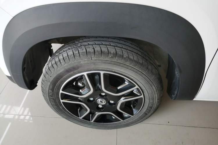 Used Dongfeng NAMMI BOX 2022 Chasing Wind Edition 331 km Standard Model