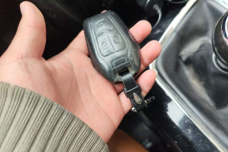 Used Soueast DX7 2015 1.5T Manual Luxury Model Vehicle Key