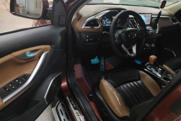 Used Soueast DX7 2015 1.5T Automatic Luxury Model