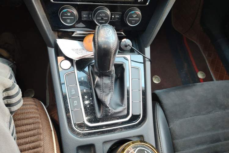 Used Volkswagen Magotan 2017 330TSI DSG Luxury Model Gear Lever