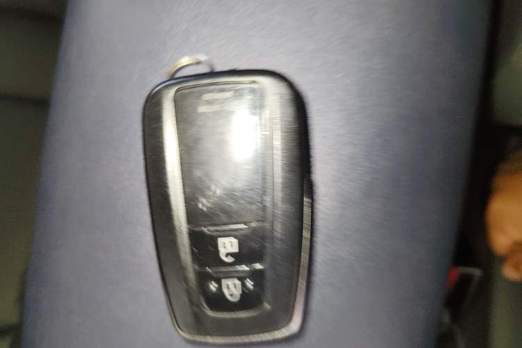 Used Toyota C-HR 2021 2.0L Luxury Edition Vehicle Key