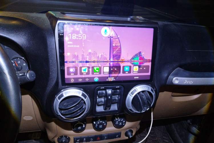 Used Jeep Wrangler 2013 3.6L Sahara Four-Door Edition
