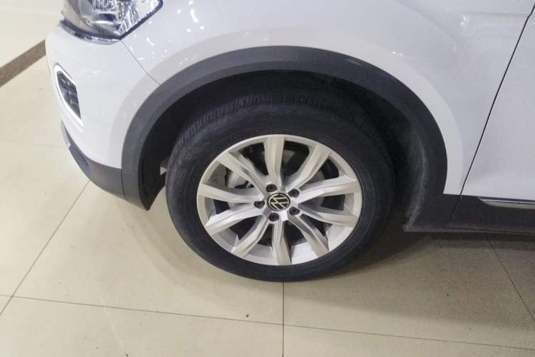 Used Volkswagen T-ROC 2021 280TSI DSG Two-Wheel Drive Elite Connect Edition Exterior 4