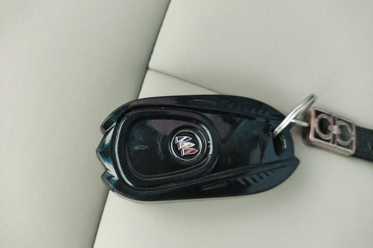 Used Buick GL8 2022 ES Landtrek 653T Comfort Edition Vehicle Key
