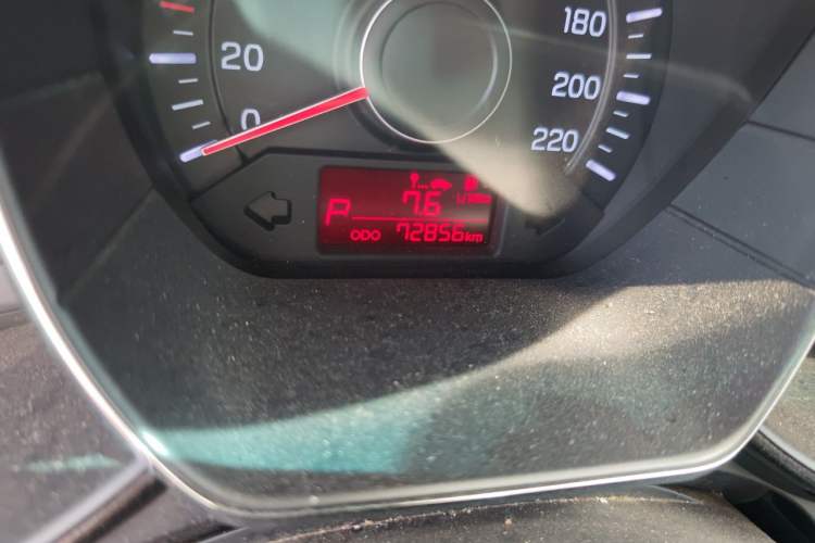 Used Kia K2 2012 Sedan 1.4L Automatic GLS Commemorative Edition