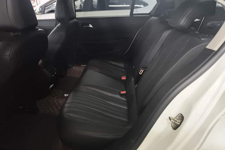 Used Peugeot 408 2022 1.6T Light-Chasing Edition Left Rear Seat