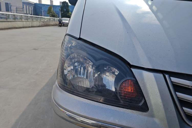 Used FORTHING Lingzhi 2017 V3 1.5L 5-Seater Special Offer Model
