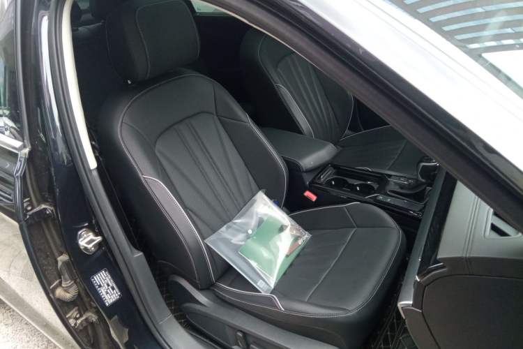 Used Volkswagen Passat 2024 380TSI Dragon Glory Edition Right Front Seat