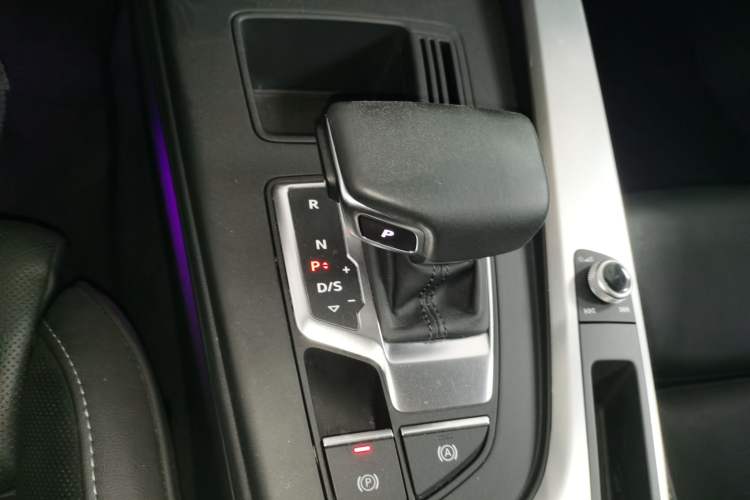 Used Audi A4L 2020 40 TFSI Fashion Dynamic Model