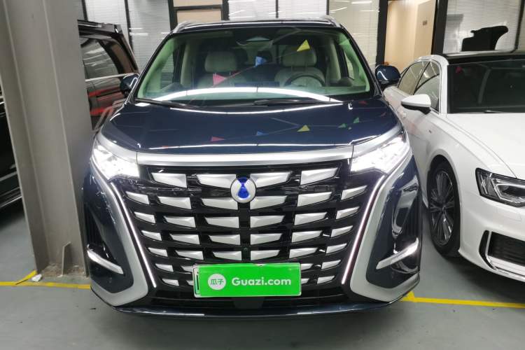 Used Denza D9 2022 DM-i 970 Four-Wheel Drive Flagship Model