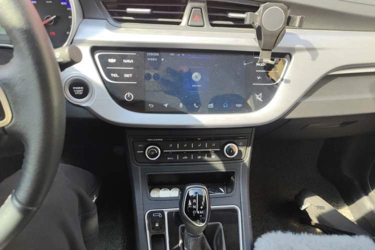 Used Geely Auto Vision 2020 1.5L CVT Asian Games Edition Audio And AC Panel