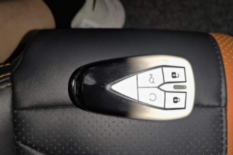 Used CHANGAN UNI-V 2024 1.5T Prestige Edition
