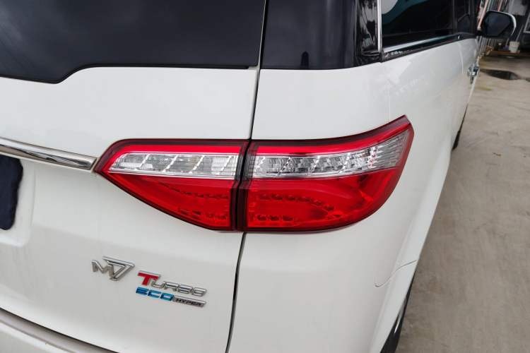 Used Luxgen Great 7 MPV 2016 2.0T Luxury Model
