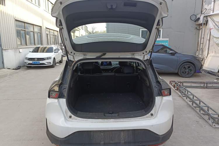 Used Chevrolet Menlo 2023 Star Enjoyment Version Plus Trunk