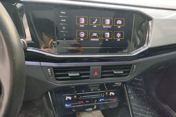 Used Volkswagen Tayron 2020 330TSI Two-Wheel Drive Luxury Smart Connectivity Version