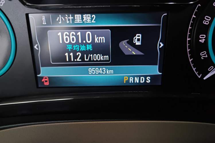 Used Buick LaCrosse 2013 2.0T SIDI Technology Version Odometer Close Up