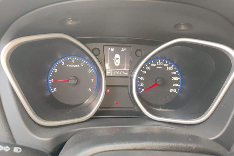 Used Geely Auto GX9 2014 2.4L Automatic Two-Wheel Drive Deluxe Model
