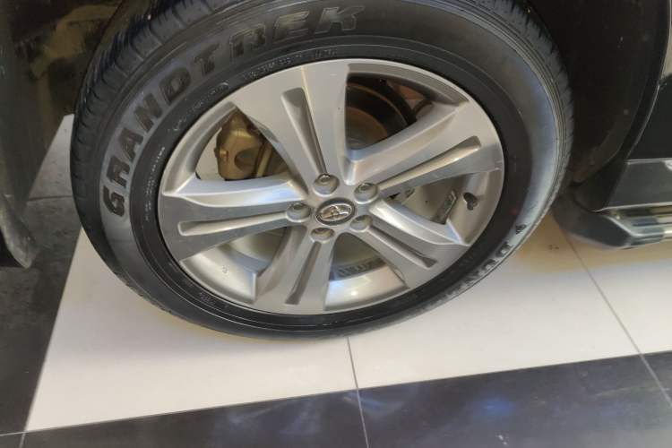 Used Toyota Highlander 2012 2.7L Two-Wheel Drive 7-Seater Luxury Edition