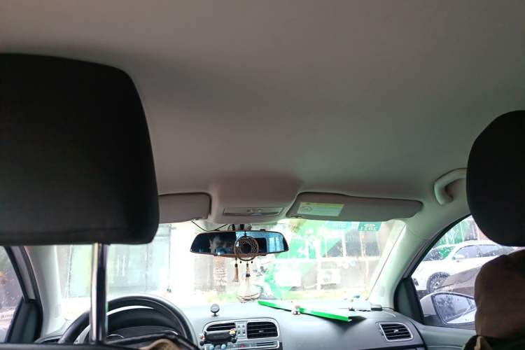 Used Volkswagen Polo 2014 1.6L Automatic Comfort Edition
