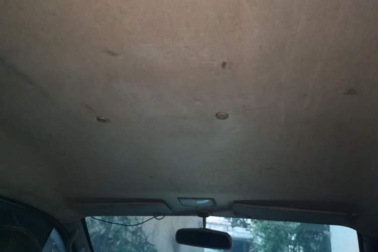 Used FORTHING Lingzhi 2013 M3 1.6L 7-seat Standard Model
