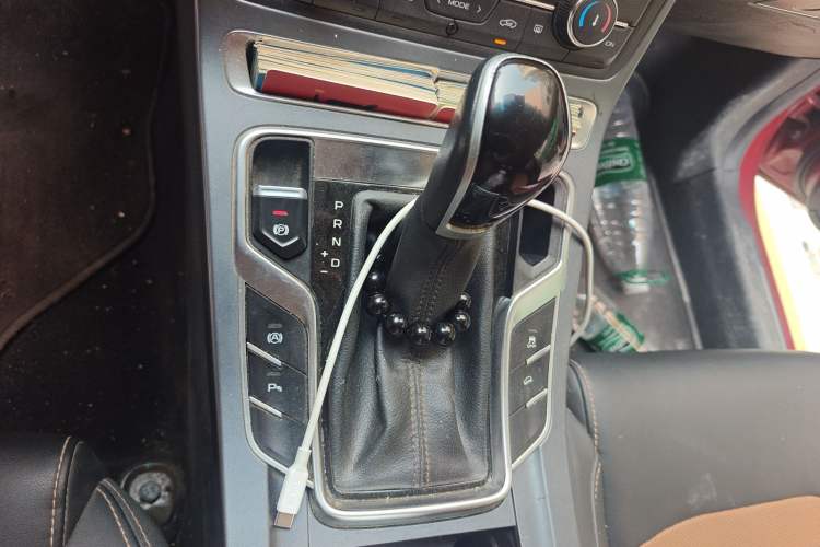 Used Geely Auto Vision S1 2018 1.4T CVT Fēngruì Model Gear Lever