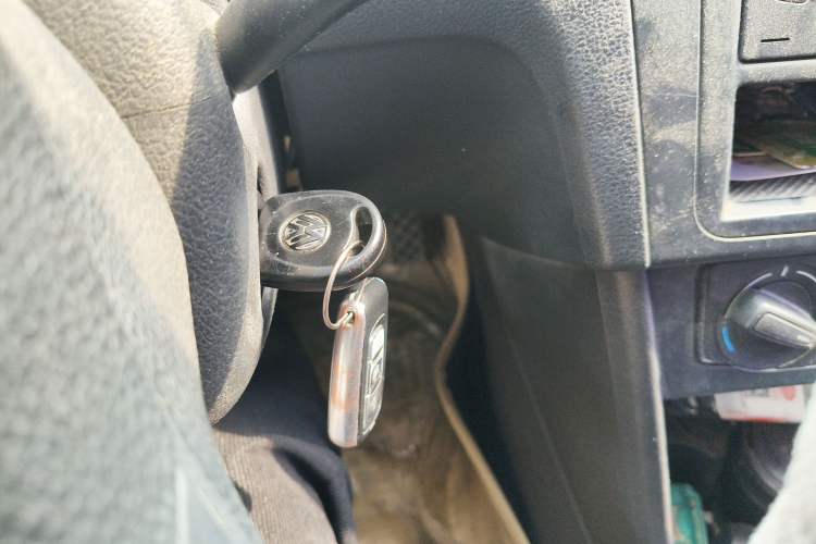 Used Volkswagen Santana 2013 1.6L Manual Fashion Edition Vehicle Key