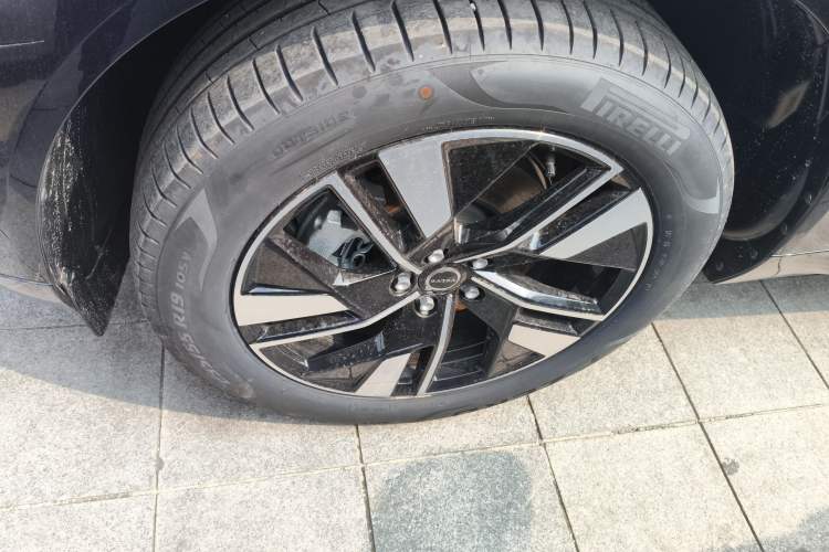 Used Volvo XC60 2026 B5 4x4 Smart Luxury Edition
