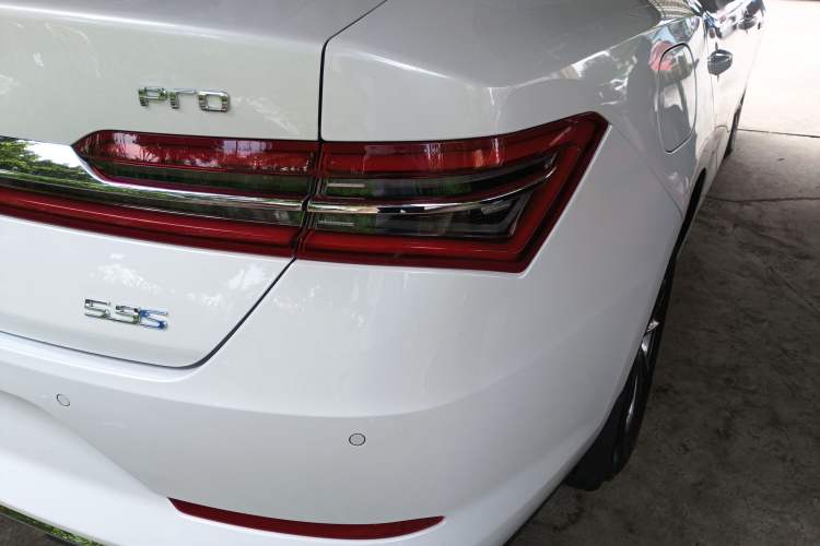 Used BYD Qin Pro New Energy 2018 DM 1.5TI Automatic Smart Connect Dynamic Model
