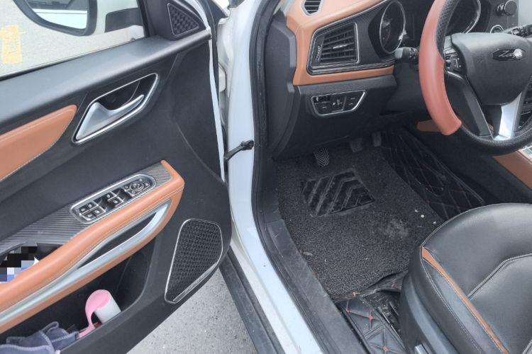 Used Zotye T300 2017 1.5L Manual Luxury Model
