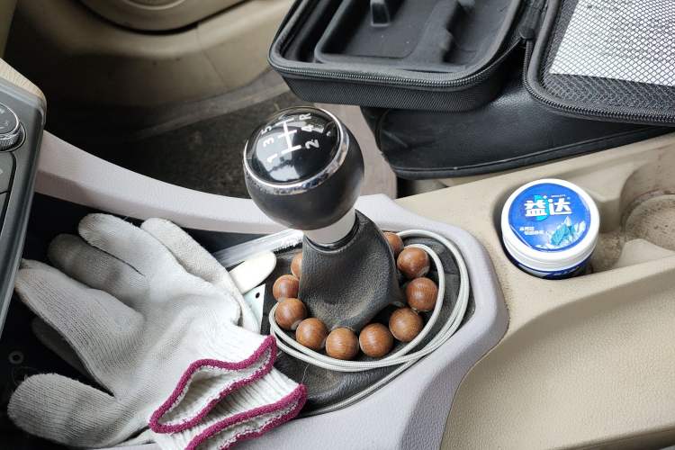 Used Soueast V5 Lingzhi 2012 1.5L Manual Comfort Edition Gear Lever