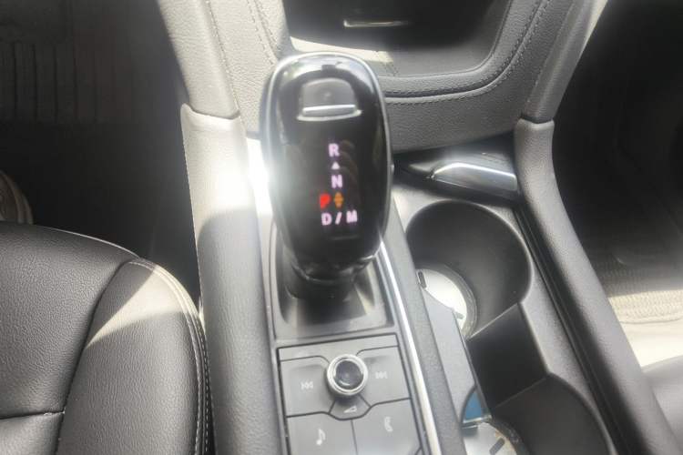 Used Cadillac XT5 2021 28T Tech Edition