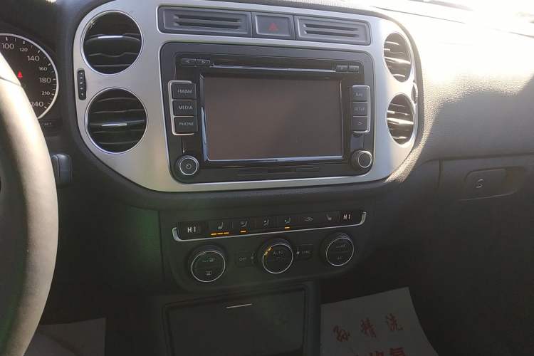 Used Volkswagen Tiguan L 2013 2.0 TSI Automatic All-Wheel Drive Luxury Edition