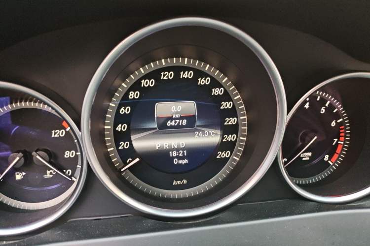 Used Mercedes-Benz C-Class 2013 C 180 Classic Grand Edition
