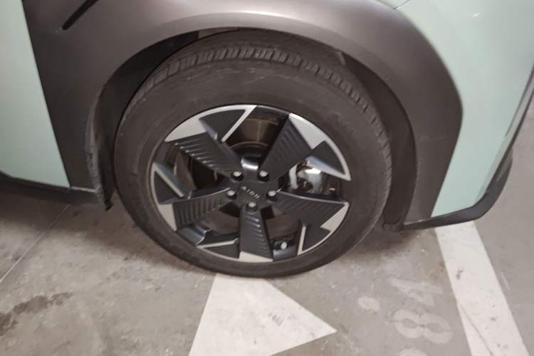 Used AION Y 2022 70 Intelligent Edition Lithium Iron Phosphate