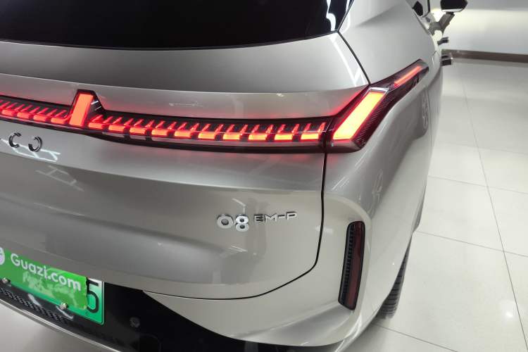 Used Lynk & Co 08 EM-P 2023 245km Ultra-Long Range Halo