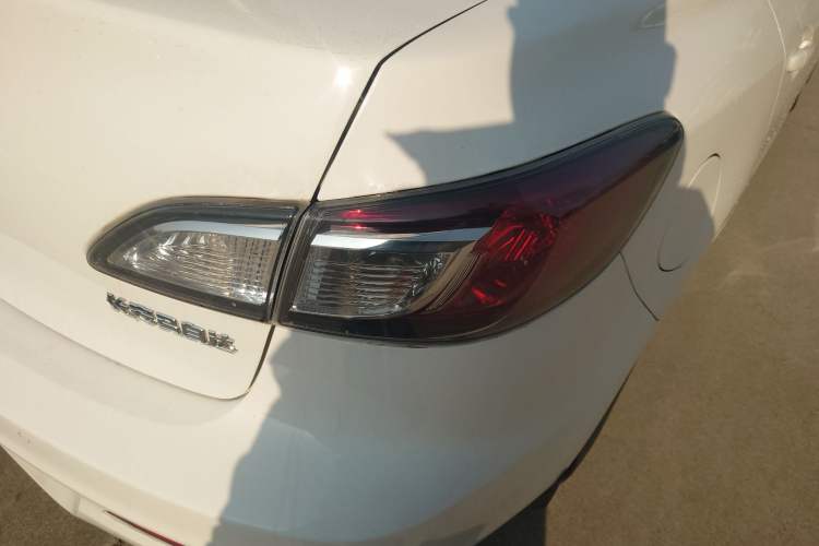 Used Mazda 3 2015 Sedan 1.6L Automatic Comfort Model Right Rear Taillight