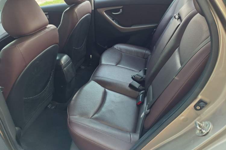 Used Hyundai Elantra (5th Generation / Langdong) 2015 1.6L Automatic Leading Model Left Rear Seat