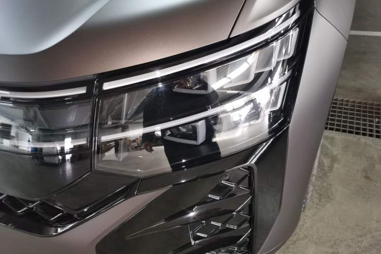 Used Volkswagen Teramont 2025 Tiguan Pro 450TSI Four-Wheel Drive Summit Edition
