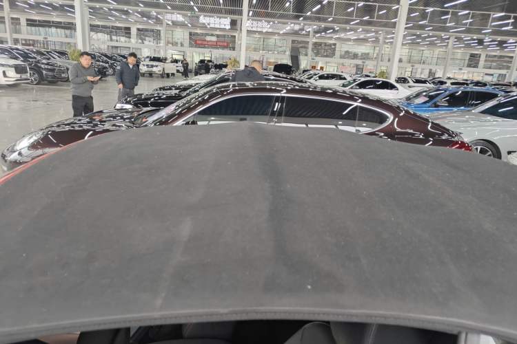 Used BMW 2 Series (Import) 2019 225i Convertible Coupe Sports Design Package
