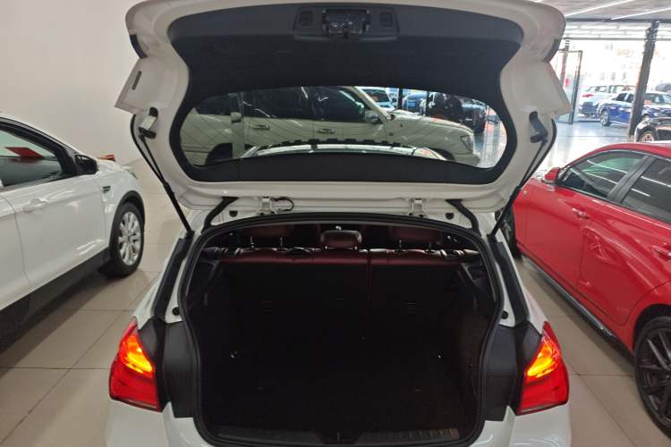 Used BMW 1 Series 2018 118i Sport Design Package