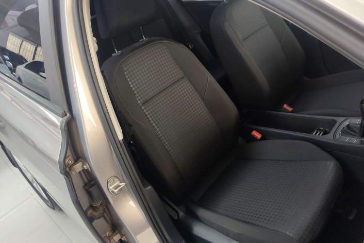 Used Volkswagen Bora 2019 1.5L Manual Fashion Edition Right Front Seat