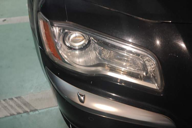 Used Chrysler 300C 2014 3.0L Excellence Edition