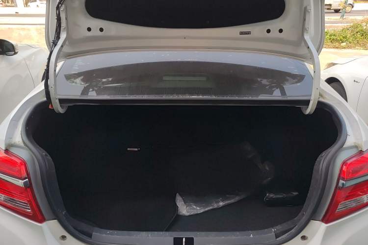 Used Toyota YARiS L Zhi Xiang 2017 1.5E CVT Dynamic Edition
