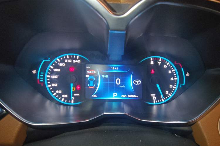 Used Soueast DX7 2015 1.5T Automatic Luxury Model
