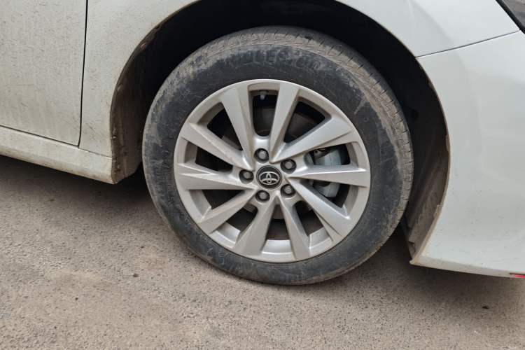 Used Toyota Camry 2021 2.0G Luxury Edition
