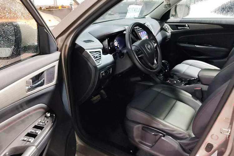 Used CHANGAN CS75 2017 Shangkui Edition 1.5T Automatic Fengyue Model